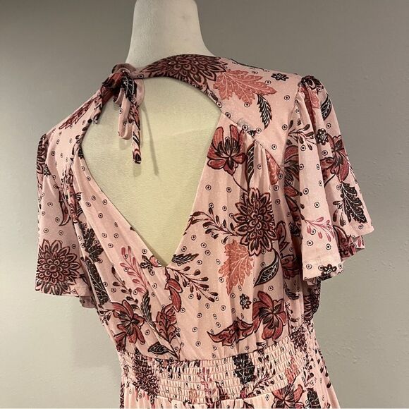 Maurice’s Floral Dusty Pink v-neck Maxi Dress with Short sleeves - Picture 8 of 14